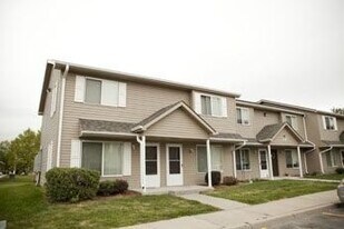 2065 Nash Blvd in Council Bluffs, IA - Building Photo