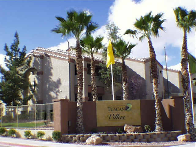 Tuscan Villas in Las Vegas, NV - Building Photo - Building Photo