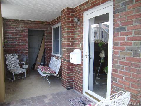 79 Rochester Ave in East Atlantic Beach, NY - Building Photo - Building Photo
