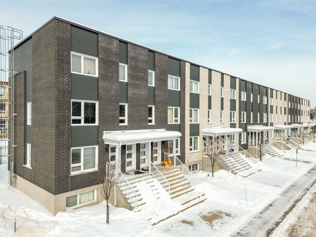 2325 Camille-Lefebvre Rue in Québec, QC - Building Photo - Building Photo