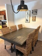 5447 Vineland Rd in Orlando, FL - Foto de edificio - Building Photo