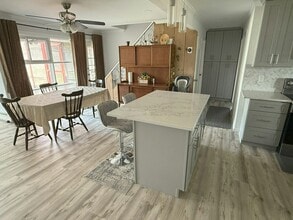 168 Red Maple Dr E in Levittown, NY - Building Photo - Building Photo