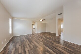 7918 W Adam Ave in Peoria, AZ - Building Photo - Building Photo