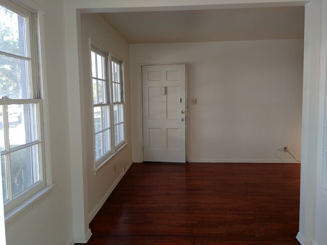424 E Freeland St, Unit 2 in Long Beach, CA - Building Photo - Building Photo
