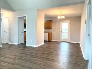 3794 Bret Dr in Clarksville, TN - Building Photo - Building Photo