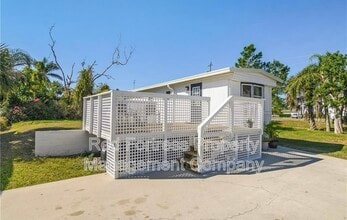 5667 Pine Island Rd NW in Bokeelia, FL - Building Photo - Building Photo