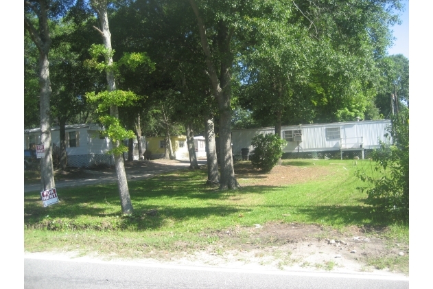 Oak Crest MHP in North Charleston, SC - Building Photo