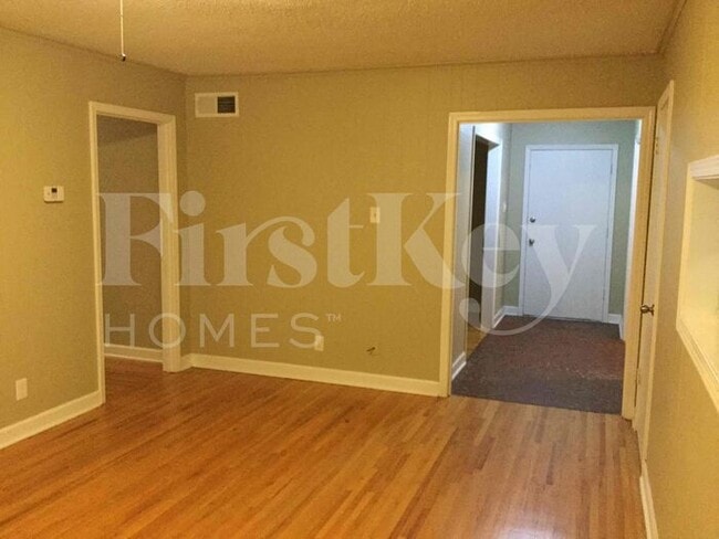 3040 Wade St in Memphis, TN - Building Photo - Building Photo