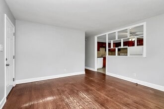 4808 Brooktree Dr in Charlotte, NC - Building Photo - Building Photo