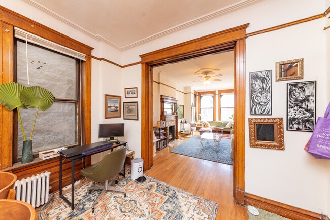 property at 1725 N Mohawk St