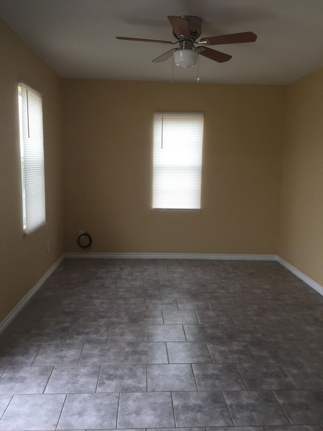 12 Pine Creek Cir in Lawton, OK - Building Photo - Building Photo