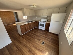 300 Ricks Rd in Selma, NC - Building Photo - Building Photo