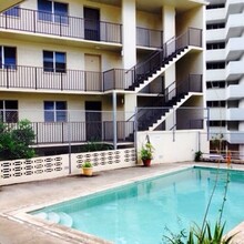 1099 Green St, Unit 203 in Honolulu, HI - Foto de edificio - Building Photo