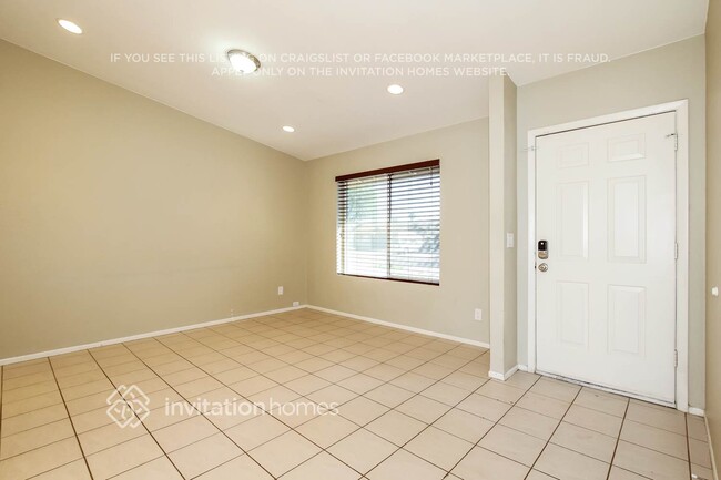 5634 W Altadena Ave in Glendale, AZ - Foto de edificio - Building Photo