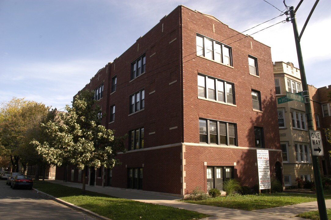 2056 W Farragut Ave in Chicago, IL - Building Photo