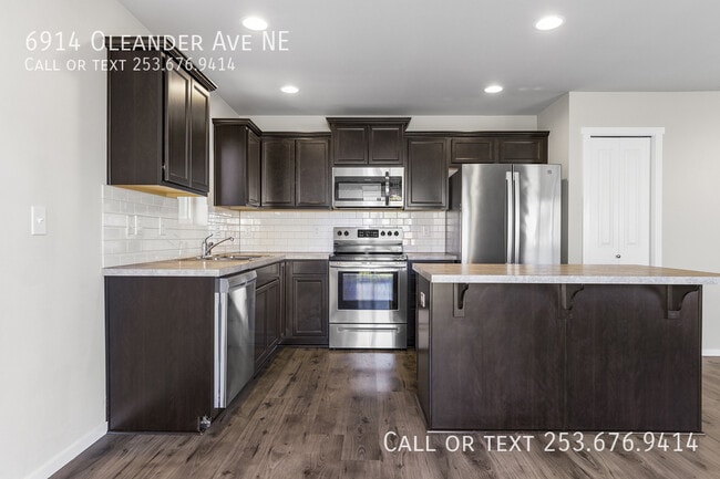 6914 Oleander Ave NE in Lacey, WA - Building Photo - Building Photo