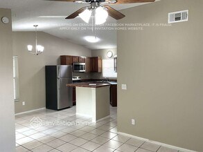 9204 Dalwood Ct in Tampa, FL - Foto de edificio - Building Photo