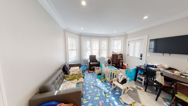 15 Lanark Rd, Unit 2, Unit 2