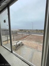1121 Pawnee Ln in Henderson, NV - Building Photo - Building Photo
