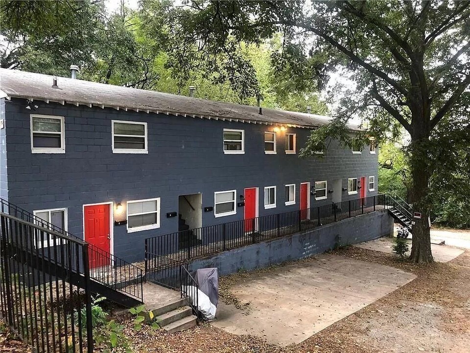 574 Cooper St SW in Atlanta, GA - Building Photo