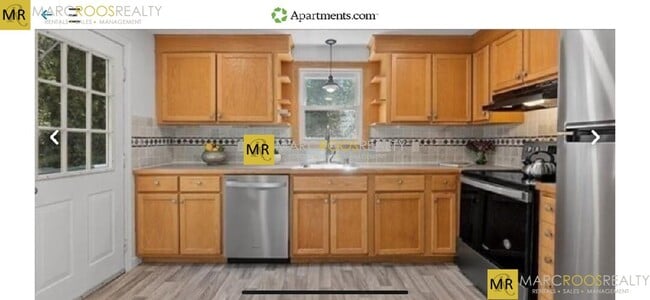 property at 7 Sunnyside Ave