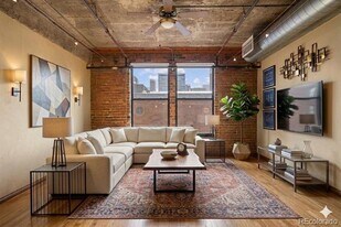 1801 Wynkoop St in Denver, CO - Building Photo