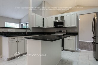 5604 29th St Cir E in Bradenton, FL - Building Photo - Building Photo