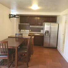 112 Newton Rd in West Park, FL - Building Photo - Building Photo