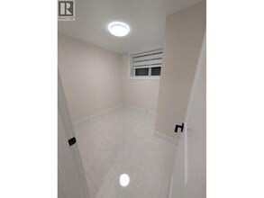 6536 Imperial St in Burnaby, BC - Building Photo - Building Photo