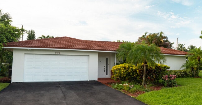 property at 905 Sunset Rd