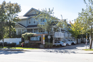 7179 201 St in Langley, BC - Building Photo