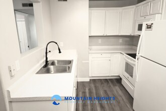 26 W 7500 S in Midvale, UT - Building Photo - Building Photo