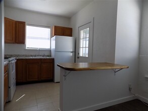 667 W Osceola St in Clermont, FL - Building Photo - Building Photo
