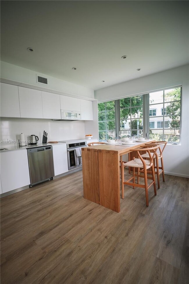 property at 128 NE 46th St