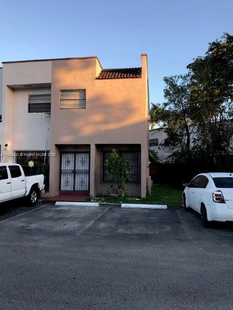 221 NW 109th Ave in Miami, FL - Building Photo
