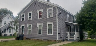 144 S Franklin St in Whitewater, WI - Building Photo