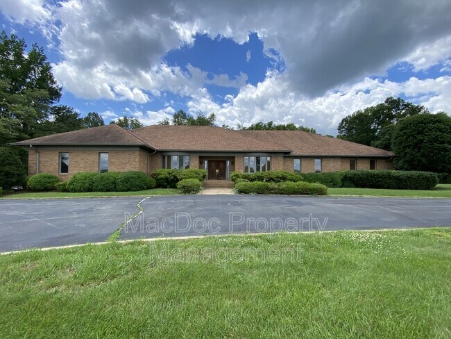 property at 11225 N Club Dr