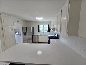 6683 Gross Ave in Los Angeles, CA - Building Photo - Building Photo