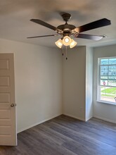 955 S Benchmark Ln in Fayetteville, AR - Building Photo - Building Photo