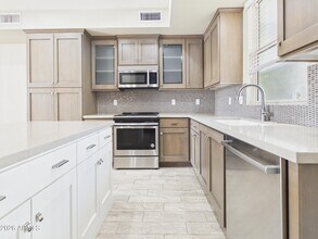 4816 N Woodmere Fairway in Scottsdale, AZ - Building Photo - Building Photo