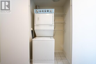 4099-4099 Brickstone Mews in Mississauga, ON - Building Photo - Building Photo