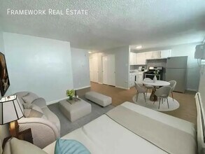 1410 N Moline St in Aurora, CO - Foto de edificio - Building Photo