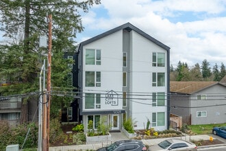 Lake City Lofts in Seattle, WA - Building Photo - Primary Photo