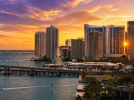 555 NE 15th St, Unit 20a in Miami, FL - Building Photo