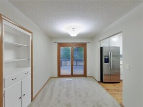 6928 45th Pl N in Minneapolis, MN - Building Photo - Building Photo