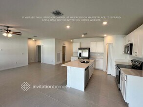 737 Carlyle Wy in Fort Pierce, FL - Building Photo - Building Photo