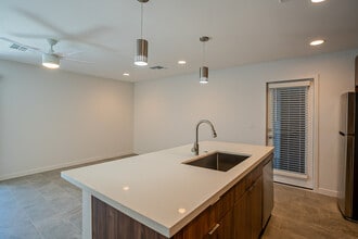 6227 N 13th Plz, Unit 3 in Phoenix, AZ - Foto de edificio - Building Photo
