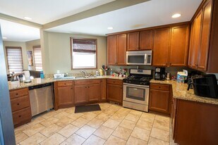 1101 22nd Ave SE in Minneapolis, MN - Building Photo