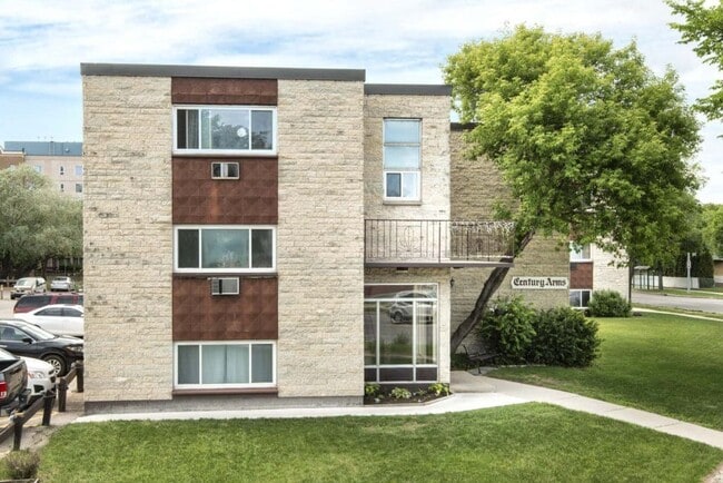 350 Leila Ave in Winnipeg, MB - Building Photo - Building Photo