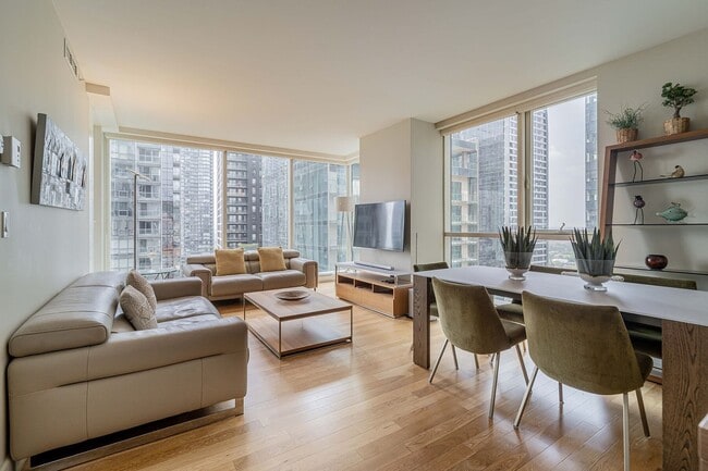 property at 1300 Boul. René-Lévesque Ouest